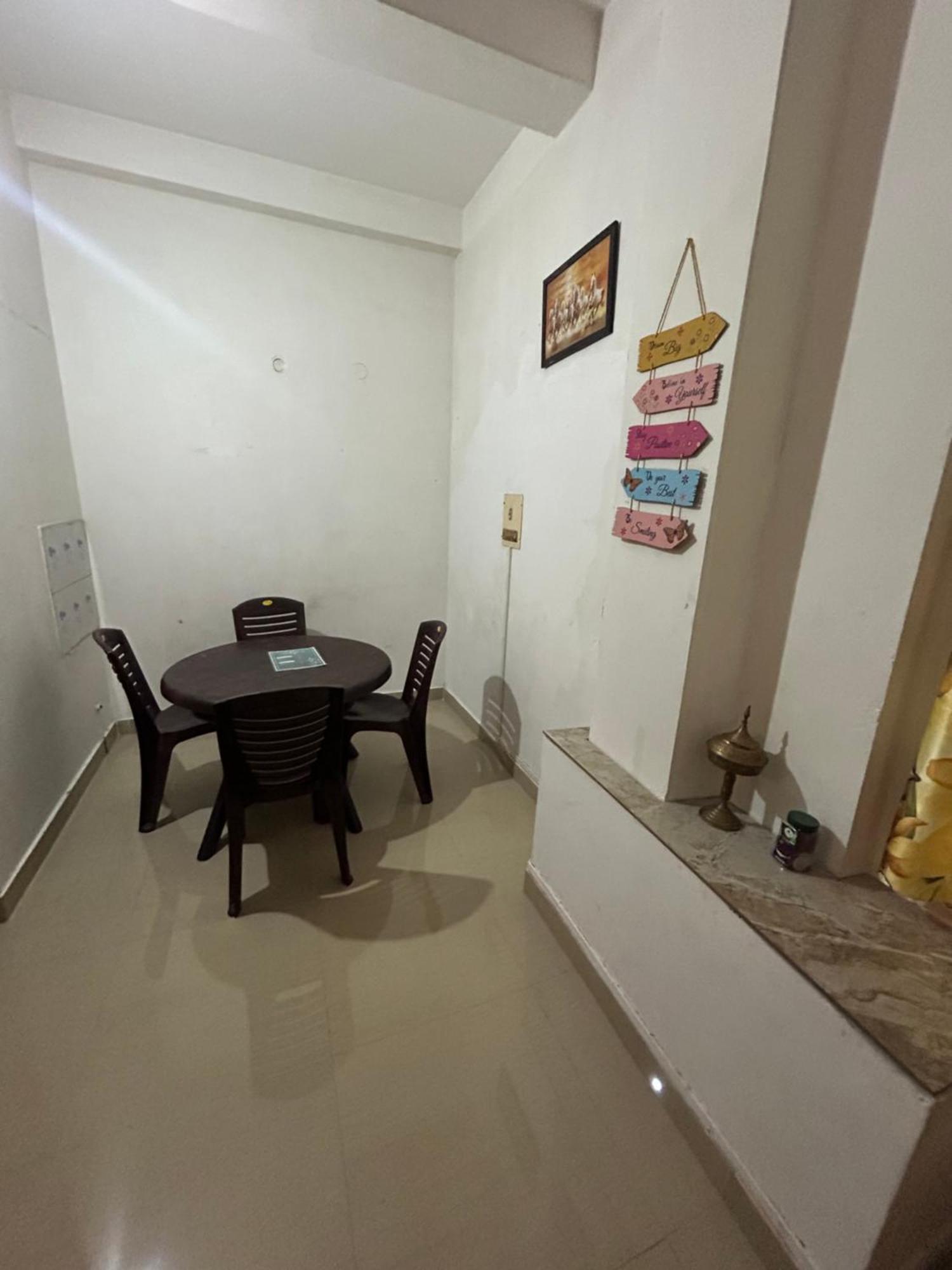 Adelyn'S Homestay 古瓦哈提 外观 照片